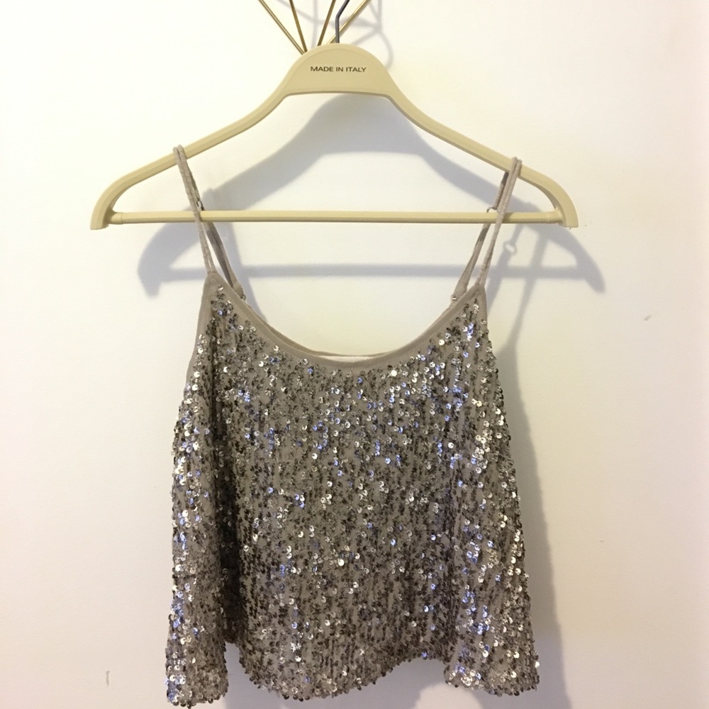 Sequins cropped shirt